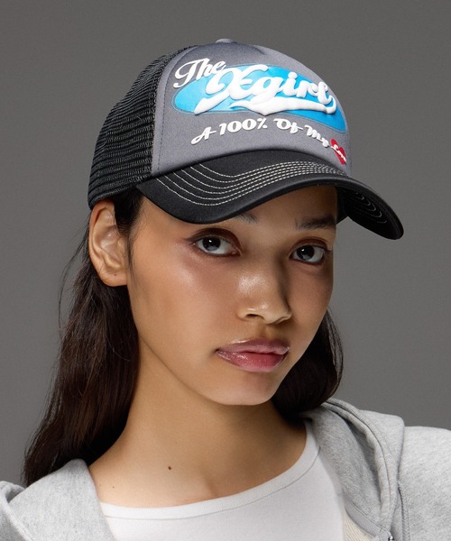 X-girl(エックスガール)の「OVAL LOGO TRUCKER CAP(キャップ・レディース・ブラック/オリーブ・ONE SIZE)」の3枚目の写真