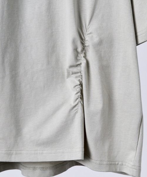 Confirm(コンファーム)の「タックディテールTシャツ / Tuck-Detail T-Shirt メンズ ウィメンズ ユニセックス(Tシャツ/カットソー・メンズ・ブラック/ホワイト/グレー・M/L)」の9枚目の写真