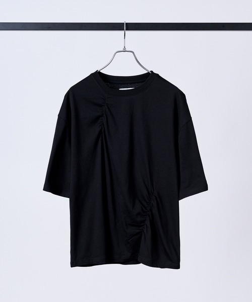 Confirm(コンファーム)の「タックディテールTシャツ / Tuck-Detail T-Shirt メンズ ウィメンズ ユニセックス(Tシャツ/カットソー・メンズ・ブラック/ホワイト/グレー・M/L)」の10枚目の写真