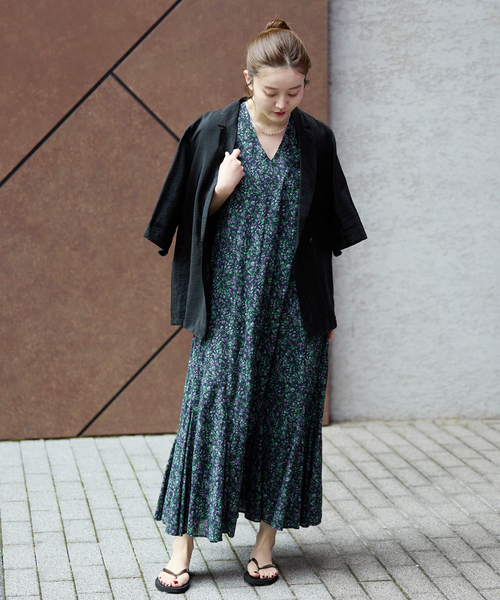 IENA(イエナ)の「SLEEPERS/スリーパー Tapered Transparent サンダル(サンダル・レディース・ベージュ/ブラック・36/39/38/37)」の5枚目の写真