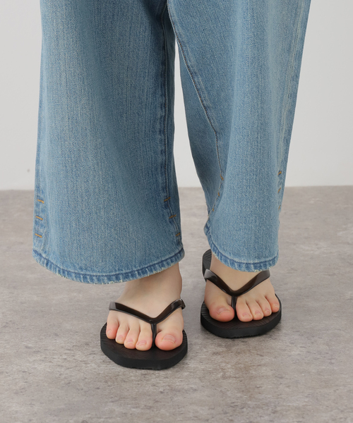 IENA(イエナ)の「SLEEPERS/スリーパー Tapered Transparent サンダル(サンダル・レディース・ベージュ/ブラック・36/39/38/37)」の18枚目の写真