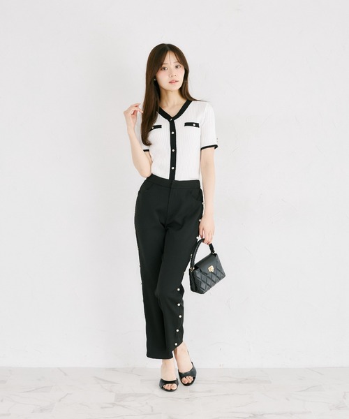 tocco closet(トッコ クローゼット)の「【ZOZO限定】接触冷感フェイクポケット装飾Vネック配色半袖リブニットトップス(Tシャツ/カットソー・レディース・ネイビー/オフホワイト/ピンク/ブラック/ミント・M)」の6枚目の写真