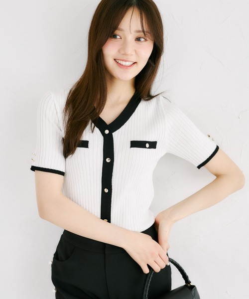 tocco closet(トッコ クローゼット)の「【ZOZO限定】接触冷感フェイクポケット装飾Vネック配色半袖リブニットトップス(Tシャツ/カットソー・レディース・ネイビー/オフホワイト/ピンク/ブラック/ミント・M)」の8枚目の写真
