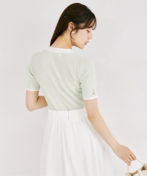 tocco closet(トッコ クローゼット)の「【ZOZO限定】接触冷感フェイクポケット装飾Vネック配色半袖リブニットトップス(Tシャツ/カットソー・レディース・ネイビー/オフホワイト/ピンク/ブラック/ミント・M)」の21枚目の写真