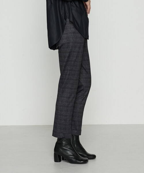 Gabardine K.T（ギャバジンケーティー）の「〔 +サイズ 〕 ハイテンション裏起毛 あったかパンツ（その他パンツ・レディース・ネイビー・13号）」の5枚目の写真