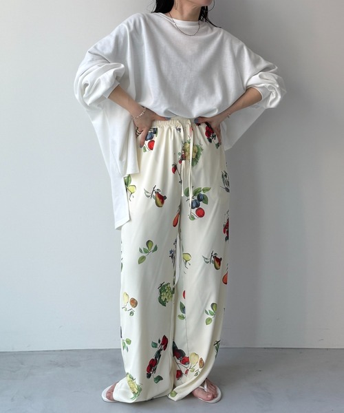 wee9s(ウィークス)の「fruity pants / フルーティーパンツ(その他パンツ・レディース・アイボリー/ブラック・FREE)」の3枚目の写真
