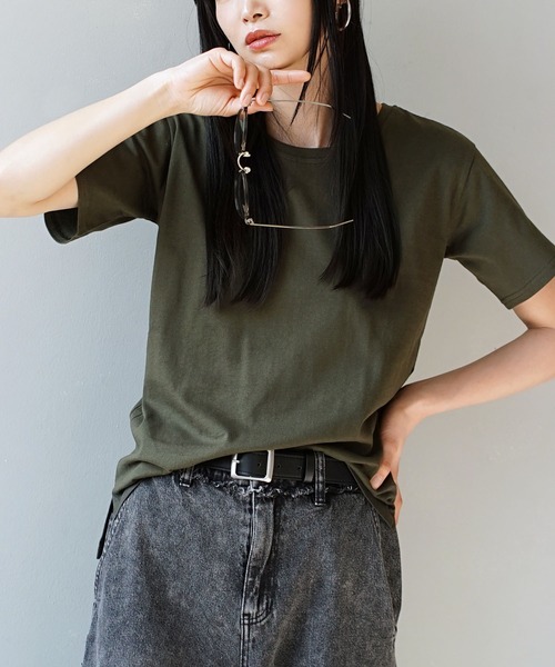 zootie（ズーティー）の「汗しみない Tシャツ［スタンダード］（Tシャツ/カットソー・レディース・グレイッシュブルー/ブラック/ネイビー系/レッド系その他/オフホワイト/ライトカーキ/ライトオレンジ系/杢グレー/ダークカーキ/モカ/イエロー系その他/ラベンダー/アイボリー/ネイビー・3L/L/LL/M）」の8枚目の写真