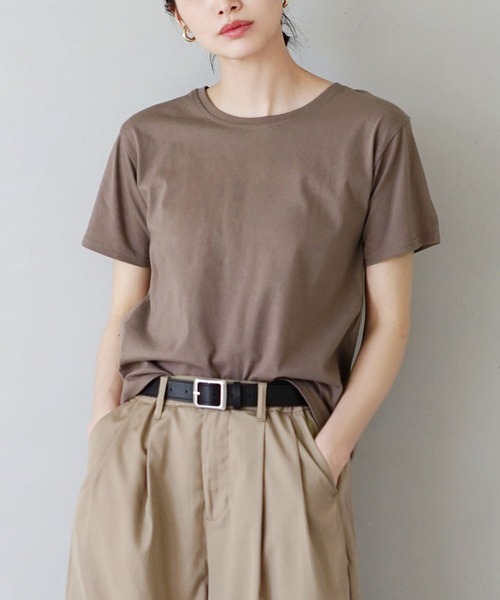 zootie（ズーティー）の「汗しみない Tシャツ［スタンダード］（Tシャツ/カットソー・レディース・グレイッシュブルー/ブラック/ネイビー系/レッド系その他/オフホワイト/ライトカーキ/ライトオレンジ系/杢グレー/ダークカーキ/モカ/イエロー系その他/ラベンダー/アイボリー/ネイビー・3L/L/LL/M）」の6枚目の写真