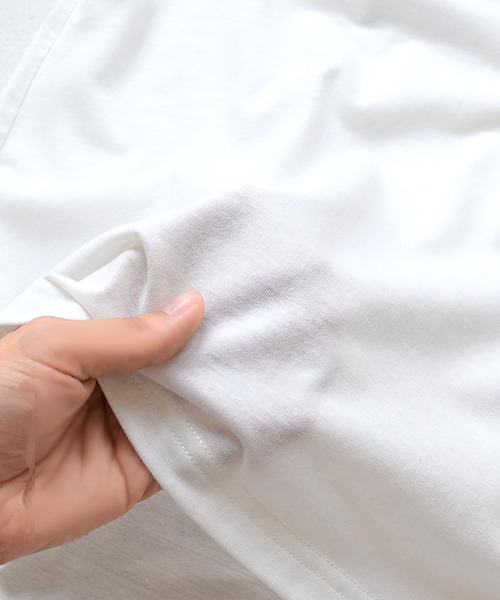 zootie（ズーティー）の「汗しみない Tシャツ［スタンダード］（Tシャツ/カットソー・レディース・グレイッシュブルー/ブラック/ネイビー系/レッド系その他/オフホワイト/ライトカーキ/ライトオレンジ系/杢グレー/ダークカーキ/モカ/イエロー系その他/ラベンダー/アイボリー/ネイビー・3L/L/LL/M）」の16枚目の写真