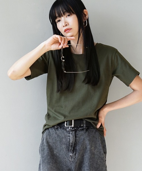 zootie（ズーティー）の「汗しみない Tシャツ［スタンダード］（Tシャツ/カットソー・レディース・グレイッシュブルー/ブラック/ネイビー系/レッド系その他/オフホワイト/ライトカーキ/ライトオレンジ系/杢グレー/ダークカーキ/モカ/イエロー系その他/ラベンダー/アイボリー/ネイビー・3L/L/LL/M）」の21枚目の写真