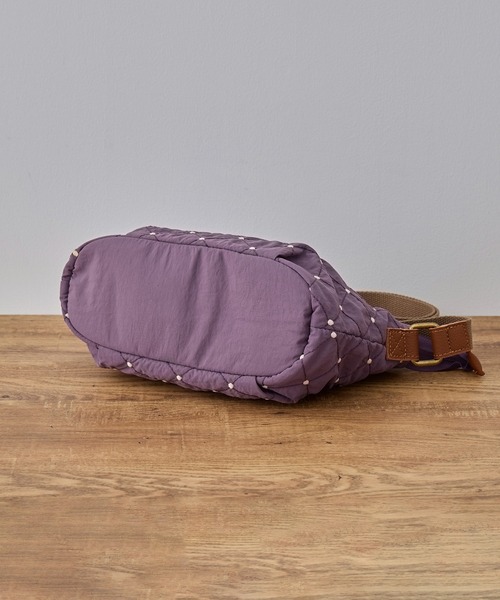 toleur(トーラ)の「【toleur】ステッチドット刺繍ショルダーバック 13050(ショルダーバッグ・レディース・パープル/ブラック・FREE)」の3枚目の写真