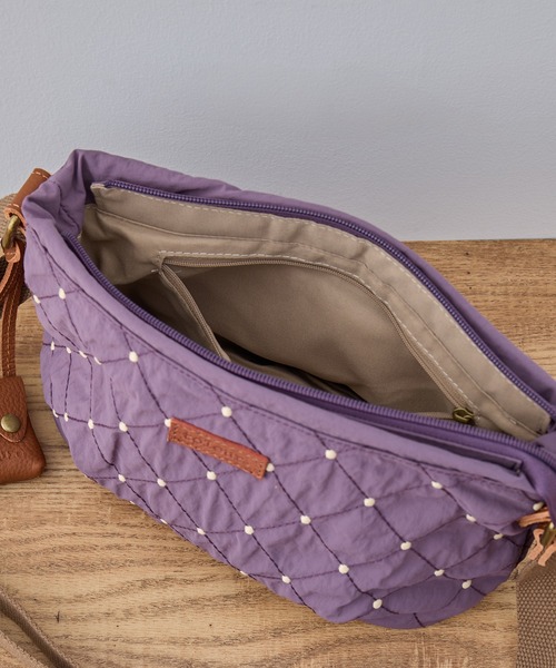 toleur(トーラ)の「【toleur】ステッチドット刺繍ショルダーバック 13050(ショルダーバッグ・レディース・パープル/ブラック・FREE)」の8枚目の写真