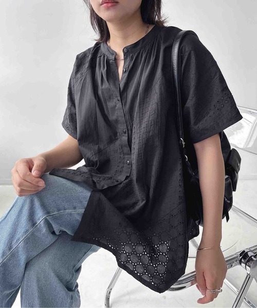 AS KNOW AS plus(アズノゥアズプラス)の「〇インドコットン ドルマンパッチ半袖ブラウス(シャツ/ブラウス・レディース・ダークブルー/ブラック/オフホワイト・FREE)」の4枚目の写真