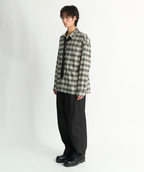 NONBLANK(ノンブランク)の「プリーツパンツ_BLACK(デニムパンツ・メンズ・ブラック・MEDIUM/X-LARGE)」の5枚目の写真
