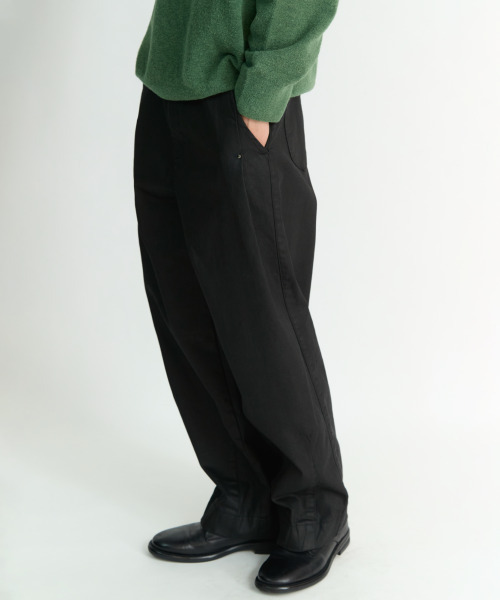 NONBLANK(ノンブランク)の「プリーツパンツ_BLACK(デニムパンツ・メンズ・ブラック・MEDIUM/X-LARGE)」の6枚目の写真