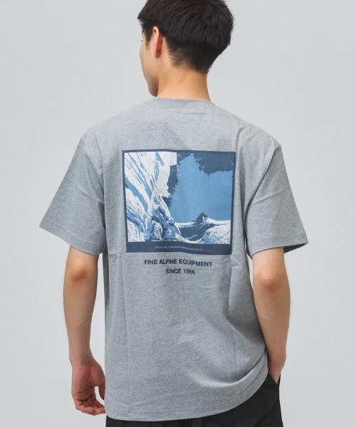 THE NORTH FACE(ザノースフェイス)の「ザ ノース フェイス THE NORTH FACE ショートスリーブ ロック ウォール グラフィック ティー(Tシャツ/カットソー・メンズ・ホワイト/ブラック/グレー/ブルー・S/M/L/LL/3L)」の3枚目の写真