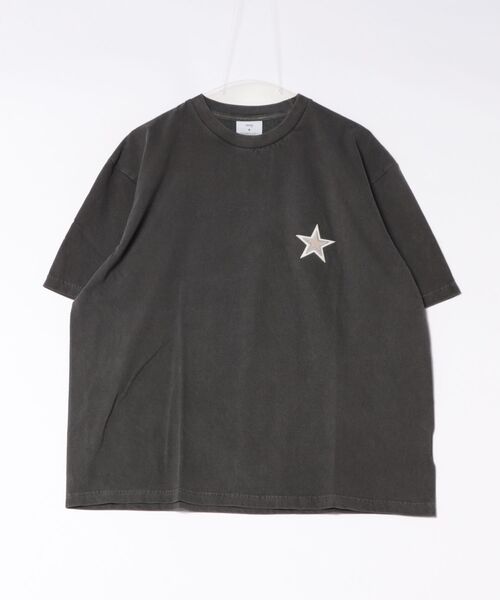 CONVERSE TOKYO（コンバーストウキョウ）の「【CONVERSE TOKYO】＜UNISEX＞ ワンポイント スター レザー パッチ Tシャツ/ STAR PATCH LEATHER ACCENT T-SHIRT（Tシャツ/カットソー・レディース・ホワイト/サックスブルー/ブラック・SMALL/MEDIUM）」の2枚目の写真