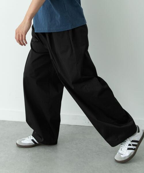 URBAN RESEARCH Sonny Label(アーバンリサーチサニーレーベル)の「タイプライターイージーワイドパンツ(チノパンツ・メンズ・カーキ/オフホワイト/ブラック・LARGE/MEDIUM)」の2枚目の写真