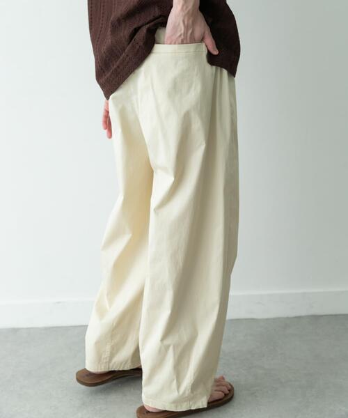 URBAN RESEARCH Sonny Label(アーバンリサーチサニーレーベル)の「タイプライターイージーワイドパンツ(チノパンツ・メンズ・カーキ/オフホワイト/ブラック・LARGE/MEDIUM)」の14枚目の写真