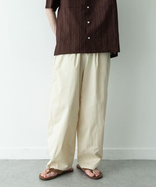 URBAN RESEARCH Sonny Label(アーバンリサーチサニーレーベル)の「タイプライターイージーワイドパンツ(チノパンツ・メンズ・カーキ/オフホワイト/ブラック・LARGE/MEDIUM)」の15枚目の写真
