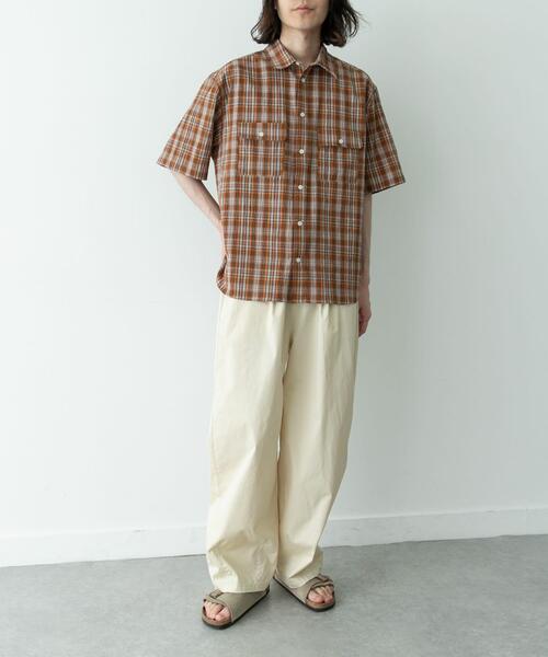 URBAN RESEARCH Sonny Label(アーバンリサーチサニーレーベル)の「タイプライターイージーワイドパンツ(チノパンツ・メンズ・カーキ/オフホワイト/ブラック・LARGE/MEDIUM)」の18枚目の写真