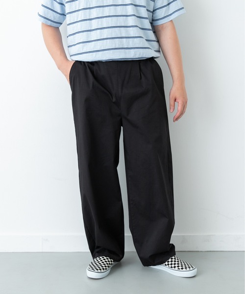 URBAN RESEARCH Sonny Label(アーバンリサーチサニーレーベル)の「タイプライターイージーワイドパンツ(その他パンツ・メンズ・カーキ/オフホワイト/ブラック・LARGE/MEDIUM)」の2枚目の写真