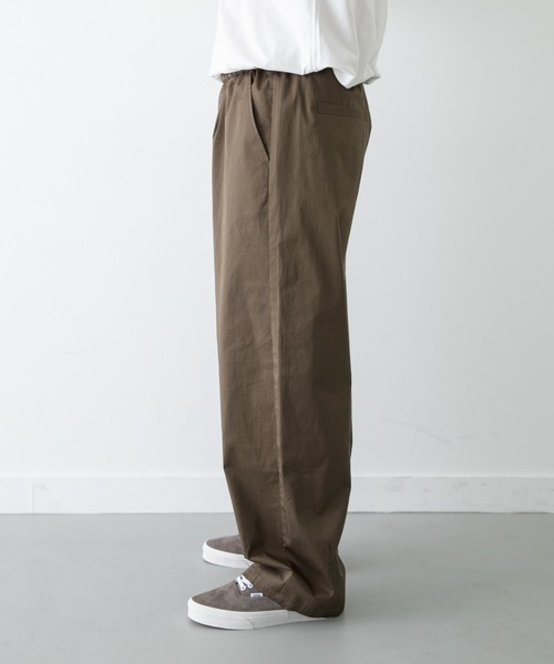 URBAN RESEARCH Sonny Label(アーバンリサーチサニーレーベル)の「タイプライターイージーワイドパンツ(その他パンツ・メンズ・カーキ/オフホワイト/ブラック・LARGE/MEDIUM)」の12枚目の写真