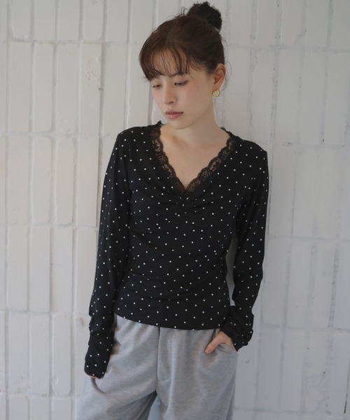 Mili affinity(ミリアフィニティー)の「Vネックレース付きフロントデザイントップス(Tシャツ/カットソー・レディース・杢グレー/オフホワイト/ブラック・FREE)」の13枚目の写真