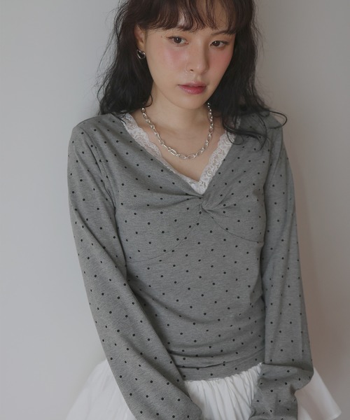 Mili affinity(ミリアフィニティー)の「Vネックレース付きフロントデザイントップス(Tシャツ/カットソー・レディース・杢グレー/オフホワイト/ブラック・FREE)」の20枚目の写真