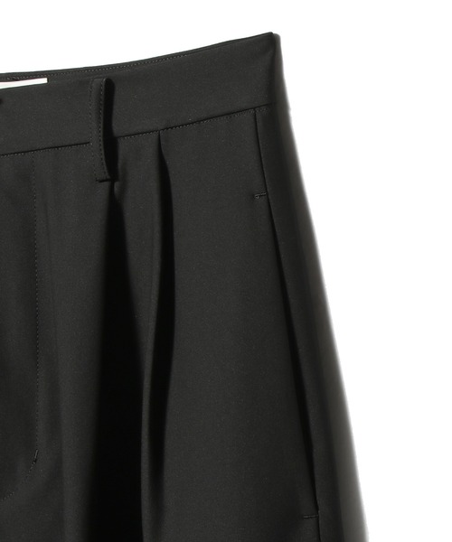UNUS(ユナス)の「UNUS / Two Tuck Wide Trousers(スラックス・レディース・グレー/ブラック・38/36)」の8枚目の写真