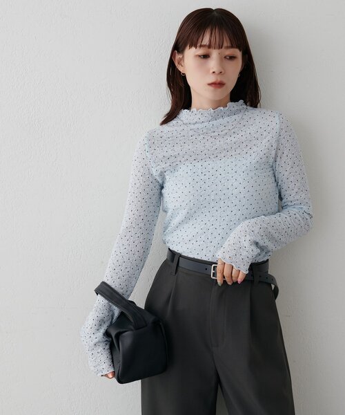 DISCOAT(ディスコート)の「【WEB限定】ドットレースメローシアートップス(Tシャツ/カットソー・レディース・ブルー/ホワイト/アイボリー・FREE)」の17枚目の写真