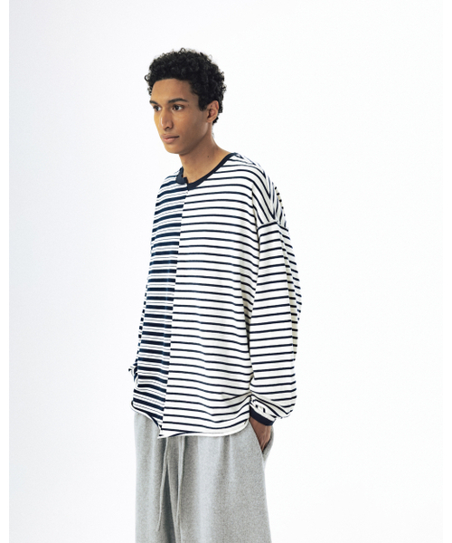 ANGLAN(アングラン)の「Unbalanced Stripe Long Sleeve - Navy(Tシャツ/カットソー・メンズ・その他・ONE SIZE)」の4枚目の写真