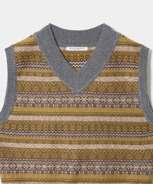 BEAUTY&YOUTH UNITED ARROWS（ビューティーアンドユースユナイテッドアローズ）の「ウールブレンド フェアアイル Vネックベスト（ベスト・レディース・ピンク/オリーブ・FREE）」の4枚目の写真