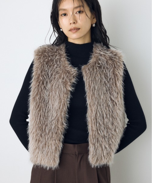 AZUL by moussy(アズールバイマウジー)の「フェイクファーベスト 秋服 冬服 無地 アニマル柄 ヒョウ柄 豹柄(ベスト・レディース・ベージュ系その他/グレー/ベージュ/アイボリー・FREE)」の3枚目の写真