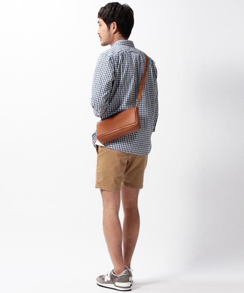 BEAMS(ビームス)の「BEAMS / レザーサコッシュ(ボディバッグ/ウエストポーチ・メンズ・ブラック/カーキ/ネイビー・ONE SIZE)」の20枚目の写真
