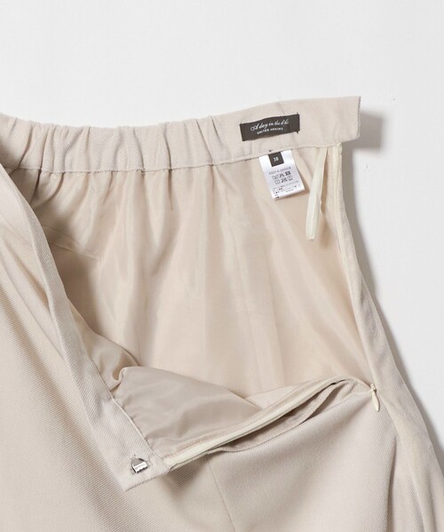 A DAY IN THE LIFE UNITED ARROWS(アデイインザライフユナイテッドアローズ)の「ツイル コーデュロイ フレアスカート ‐ウォッシャブル‐<A DAY IN THE LIFE>(スカート・レディース・オフホワイト/ダークグレー/ネイビー・36/38)」の12枚目の写真