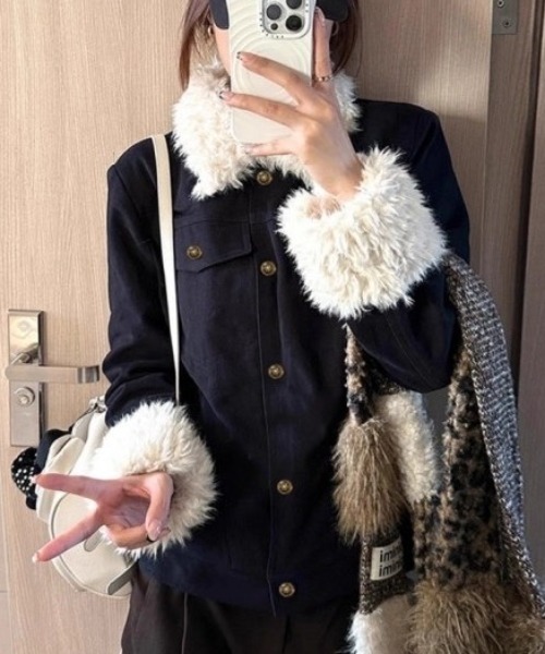 Teem Store（チームストア）の「フェイクファーカラー＆カフス デニムブルゾン（ブルゾン・レディース・ネイビー・M）」の5枚目の写真