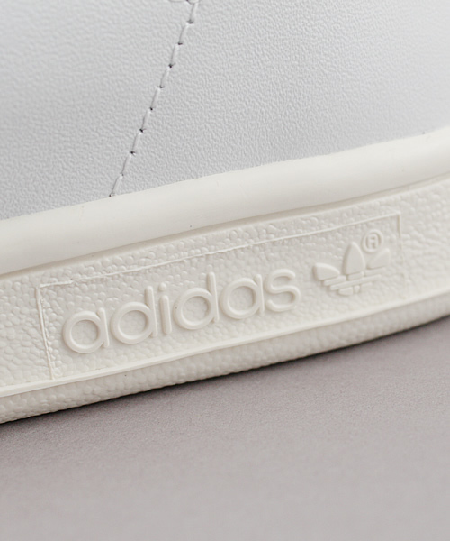 adidas（アディダス）の「【入荷禁止】STANSMITH 80's（スニーカー・メンズ・ホワイト・23.5cm/24cm/24.5cm/26cm/26.5cm/27cm/27.5cm/28cm/28.5cm/23cm）」の3枚目の写真