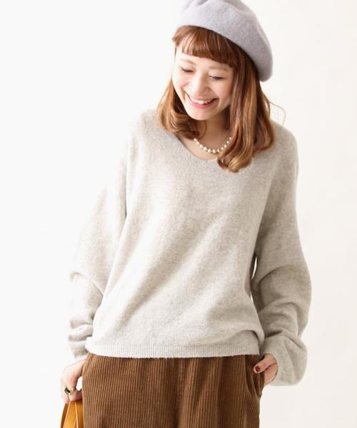 coen（コーエン）の「ボリュームスリーブVネックプルオーバーニット（ニット/セーター・レディース・ライトグレー/ネイビー/ライトピンク/ホワイト/ダークグレー・FREE）」の3枚目の写真