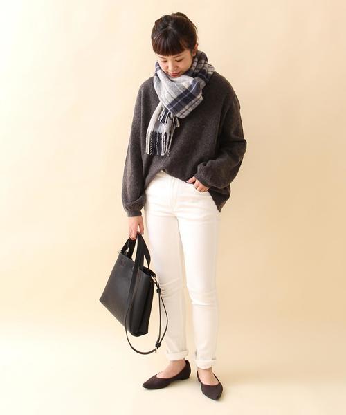 coen（コーエン）の「ボリュームスリーブVネックプルオーバーニット（ニット/セーター・レディース・ライトグレー/ネイビー/ライトピンク/ホワイト/ダークグレー・FREE）」の14枚目の写真