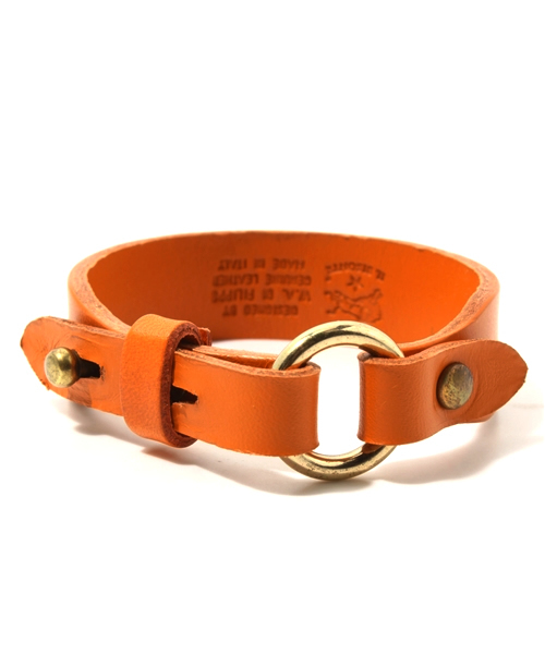 IL BISONTE(イルビゾンテ)の「IL BISONTE / ORIGINAL LEATHER / ブレスレット(ブレスレット・レディース・オレンジ/グリーン/ナチュラル/キャメル/ライトブラウン/その他1/レンガ/オリーブ/カーキ/レッド/ダークブラウン/ブラック/ネイビー/ホワイト・1/FREE/2)」の13枚目の写真