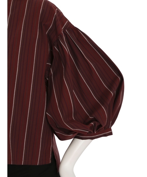 MURUA（ムルーア）の「ボリュームスリーブデコルテシャツ（シャツ/ブラウス・レディース・ブラック/マルチ/ホワイト・FREE）」の7枚目の写真