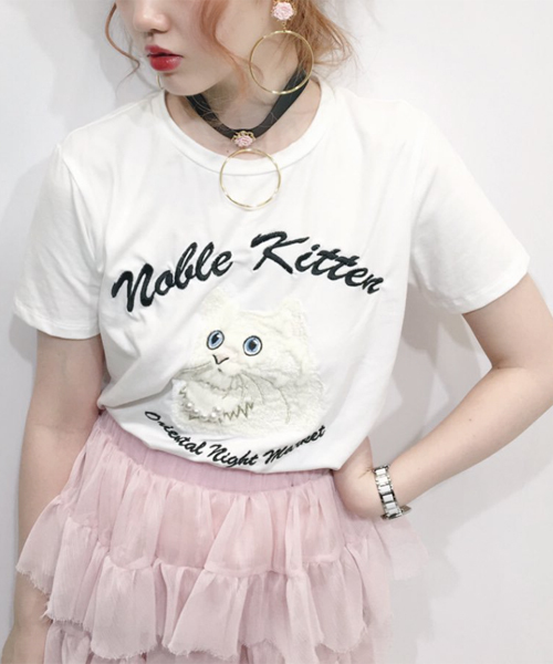 onespo(ワンスポ)の「NOBLE KITTEN Tシャツ(Tシャツ/カットソー・レディース・ホワイト/ブラック/ブルー/ライトピンク・M)」の2枚目の写真