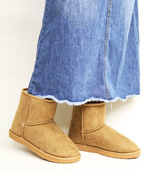 Balancoire ブランコアール の 外せるインヒール付 プレーンショートフェイクムートンブーツ ブーツ Wear