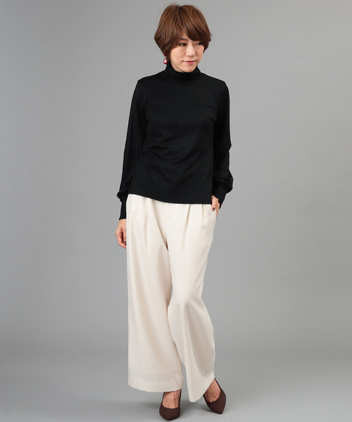 RIVE DROITE（リヴドロワ）の「WOスムースタートルネックカットソー（Tシャツ/カットソー・レディース・ブラック/オフホワイト/ライトベージュ・FREE）」の12枚目の写真
