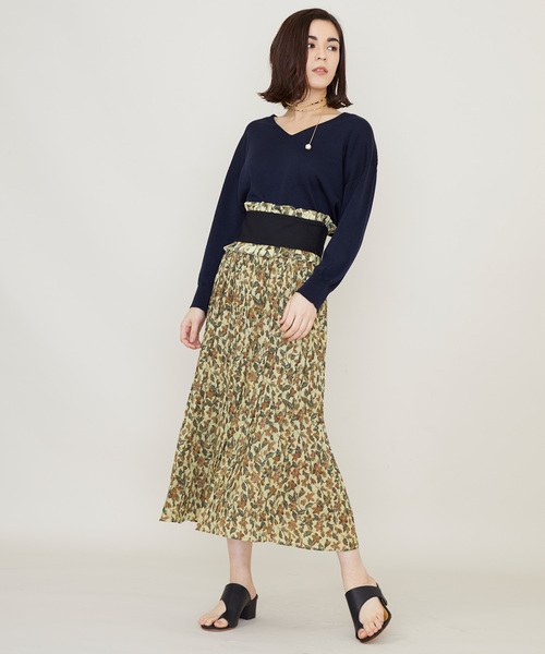 STUDIOUS(ステュディオス)の「STUDIOUS ウォッシャブル ホールガーメント Vネックニット(ニット/セーター・レディース・オフホワイト/ベージュ/ネイビー/ラベンダー/イエロー・FREE)」の17枚目の写真