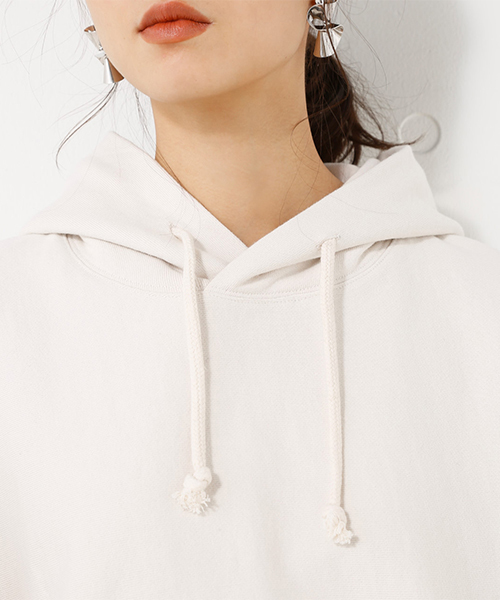 AZUL by moussy（アズールバイマウジー）の「袖ボリュームフーディPO（パーカー・レディース・トップグレー/ライトブラック/オフホワイト・FREE）」の13枚目の写真