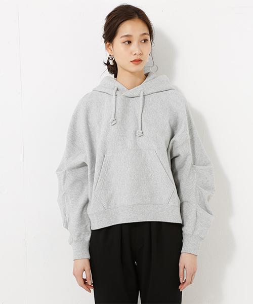 AZUL by moussy（アズールバイマウジー）の「袖ボリュームフーディPO（パーカー・レディース・トップグレー/ライトブラック/オフホワイト・FREE）」の17枚目の写真