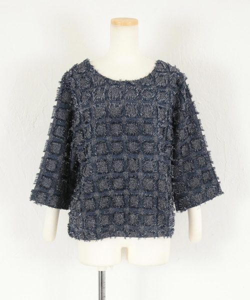 titivate(ティティベイト)の「マスフリンジパターン2wayトップス(Tシャツ/カットソー・レディース・ブルー/ホワイト/ブラック・L/M/S)」の5枚目の写真