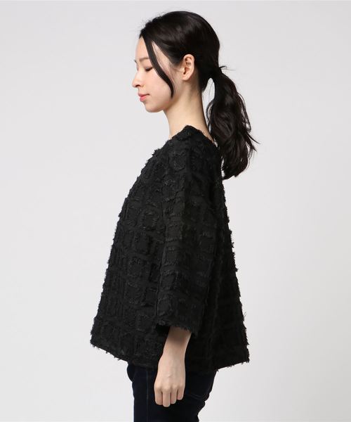 titivate(ティティベイト)の「マスフリンジパターン2wayトップス(Tシャツ/カットソー・レディース・ブルー/ホワイト/ブラック・L/M/S)」の4枚目の写真
